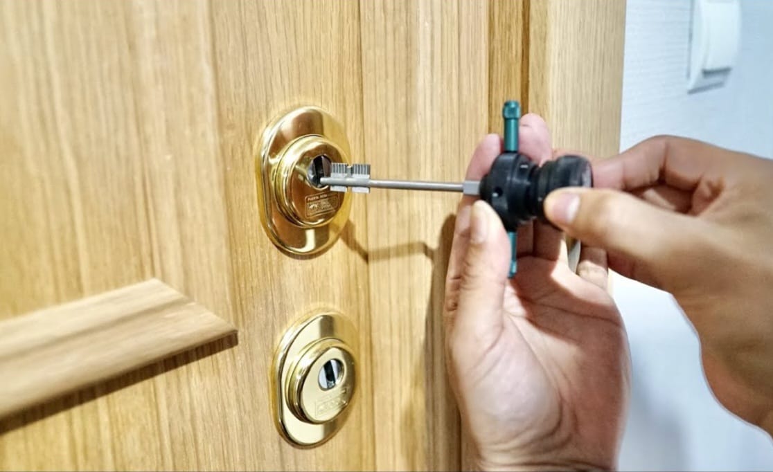 Llave Rota en la Cerradura en Móstoles