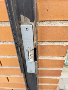 Cerradura puerta cortafuegos Móstoles